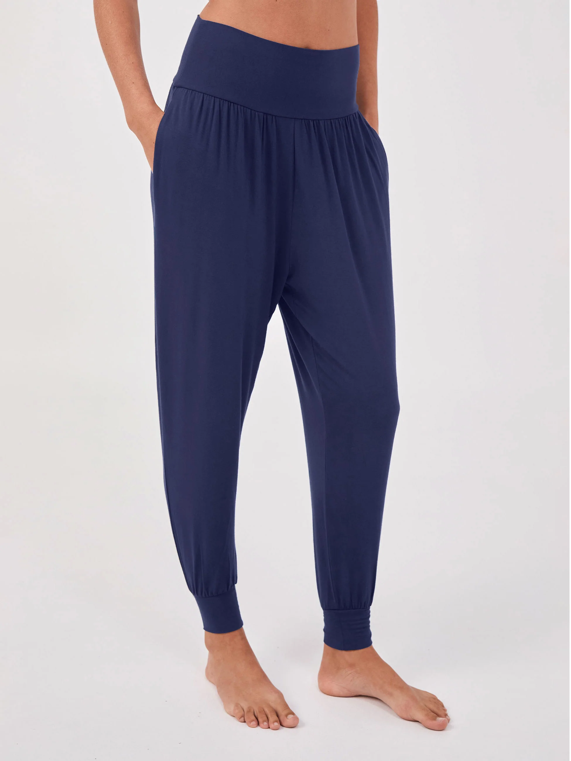 Nomad Relax Pant - Navy - Image 8