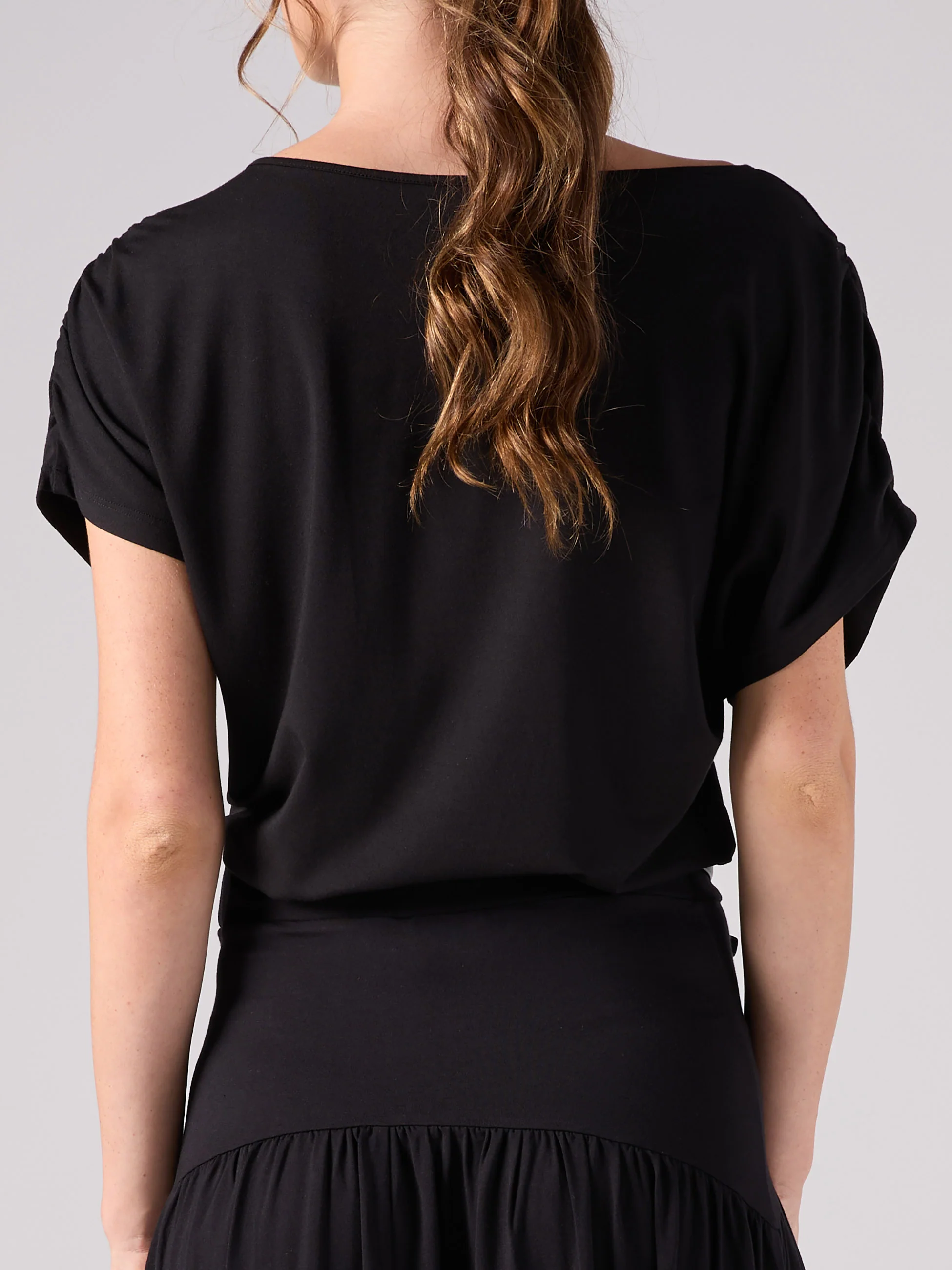 Rouch Sleeve Luxe Layer - Black - Image 6