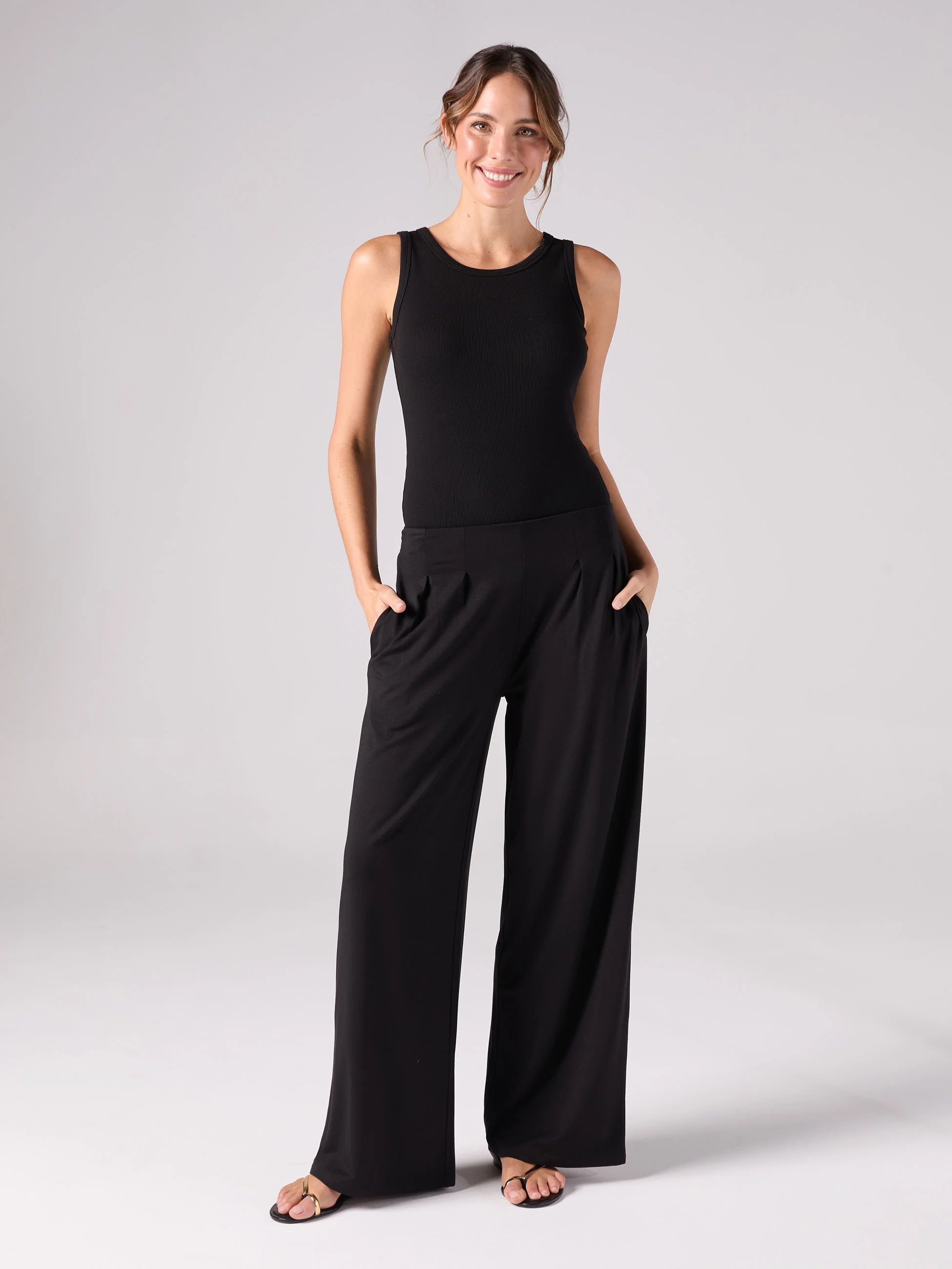 The Ultimate Vest - Black - Image 3